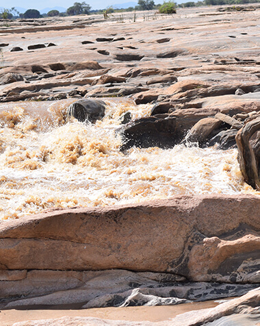 Home to Victoria Falls